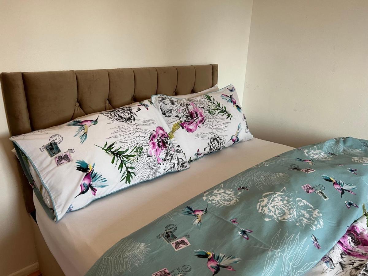 The Grande Residence - Close To Central London & Next To Northfield Tube Station Hanwell エクステリア 写真